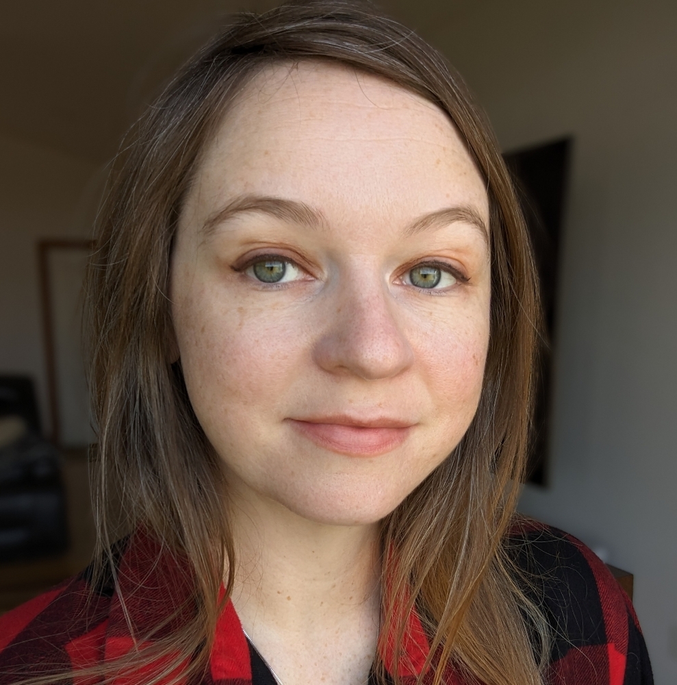 Meet your Posher, Andrea